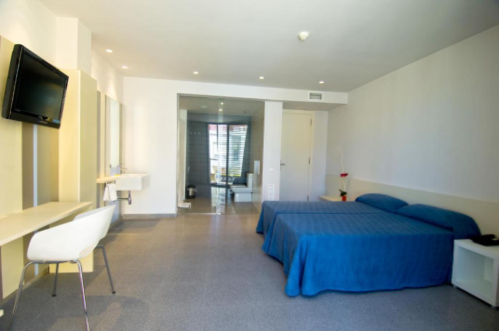 Hostal La Creu Mora d'Ebre Rom bilde